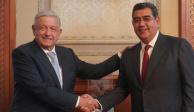 AMLO recibe al gobernador poblano, Sergio Salomón Céspedes