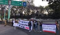 Uno de los puntos de la Glorieta de la Paloma de la Paz que fueron bloqueados por estudiantes de la Escuela Nacional de Salud Pública en Cuernavaca, ayer.