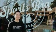 Jenny Nguyen, propietaria de The Sports bra, exitoso bar en Portland