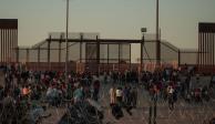 Migrantes se concentran en la frontera de Ciudad Juárez, el pasado 6 de mayo.