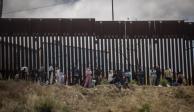 Miles de migrantes de Centro y Sudamérica esperan el fin del Título 42 en la frontera entre México y Estados Unidos.