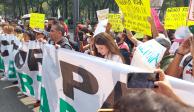 Hija de Héctor Parra marcha en CDMX para exigir justicia para su papá