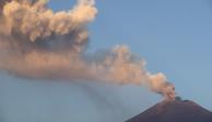El volcán Popocatépetl continúa con constantes emisiones de ceniza.
