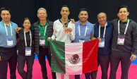 Carlos Navarro y su equipo en el Mundial de Taekwondo