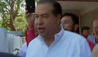 Ricardo Mejía, candidato a la gubernatura de Coahuila por el PT, en entrevista con medios después de emitir su voto.