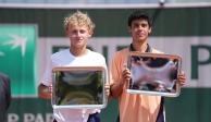 El mexicano Rodrigo Pacheco Méndez junto a su compañero, Yaroslav Demin🇷🇺, se coronaron campeones del torneo de dobles juvenil del Abierto de Francia.