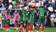 Futbolistas de la Selección Mexicana se lamentan después de la goleada sufrida ante Estados Unidos en las semifinales de la Nations League.