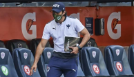 Aldo de Nigris como auxiliar técnico con Rayados