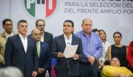 Por salud del proceso, Xóchitl y Santiago Creel deben solicitar licencia, afirma Silvano Aureoles tras registrarse para participar en la candidatura del Frente Amplio por México.