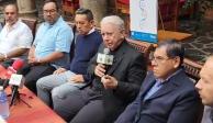 El obispo de Cuernavaca, Ramón Castro Castro, durante la conferencia de prensa que ofreció ayer para convocar a la ciudadanía a una caminata por la paz .