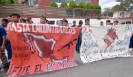 Estudiantes de Aytozinapa protestan, el pasado 26 de junio, al acercarse el 9o aniversario  de los hechos.