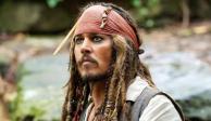 Johnny Depp reaparece con bastón y deteriorado tras su desmayo
