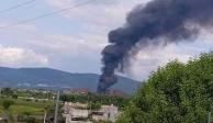 Fuerte incendio consume relleno sanitario en Tezoyuca, Morelos