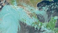 Imagen satelital del meteoro acercándose a la península de Baja California, ayer.