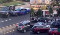 Arrestan a conductor que realizaba acrobacias con su camioneta; en su huida atropelló a decenas de peatones en Atlanta.