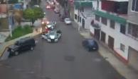 Ladrones intentan escapar en moto; son atrapados tras intensa persecución en la alcaldía Gustavo A. Madero.