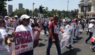 Colectivos de personas desaparecidas marchan en CDMX por el Día Internacional de las Víctimas de Desaparición Forzada.