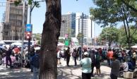 Maestros de la CNTE de Michoacán bloquean Paseo de la Reforma y Avenida Insurgentes en demanda de contratación inmediata a normalistas egresados.