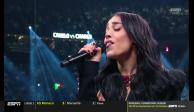 Danna Paola cantó el himno nacional previo al combate entre 'Canelo' Álvarez y Jermell Charlo.