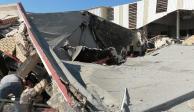 Américo Villarreal lamenta el colapso del techo de la iglesia Santa Cruz, en Ciudad Madero.