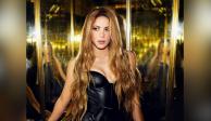 Shakira desata críticas por empujar a una mujer.