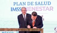 Julio Menchaca firma Acuerdo Nacional IMSS-Bienestar.