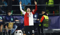 Santiago Giménez celebra un gol con el Feyenoord