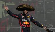 El piloto de Red Bull Max Verstappen de Holanda celebra tras ganar el Gran Premio de México en el Autódromo Hermanos Rodríguez el domingo 29 de octubre del 2023