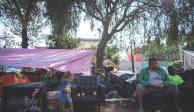 Indocumentados instalaron un campamento en la alcaldía Gustavo A. Madero, tras ser desalojados de otros puntos de la Ciudad de México donde pernoctaron con sus familias, en espera de lograr trasladarse a la frontera con Estados Unidos.