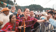 Claudia Sheinbaum  recibió el bastón de mando en Tenejapa, Chiapas, ayer.