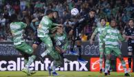 Una acción del León vs Santos, Play-In del Apertura 2023 de la Liga MX