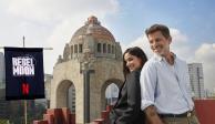 La actriz Sofia Boutella y el director Zack Snyder, ayer en el Frontón México.
