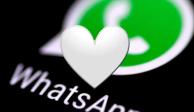 El corazón blanco es uno de los miles de emojis disponibles en WhatsApp