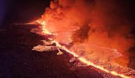 Un volcán arroja lava y humo al entrar en erupción en Grindavik, Islandia, el 18 de diciembre de 2023. Protección Civil de Islandia