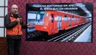 El director del Metro, Guillermo Calderón, explica ayer los pormenores de las obras.