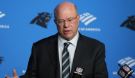 NFL multa a David Tepper, dueño de los Panthers por "conducta inaceptable"