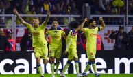 Futbolistas del América festejan uno de sus goles contra Tigres en la final de vuelta del Torneo Apertura 2023 de la Liga MX.