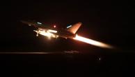 Un avión despega desde Chipre para llevar a cabo ataques en Yemen, ayer.