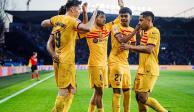 Futbolistas del cuadro culé celebran uno de sus goles el fin de semana.