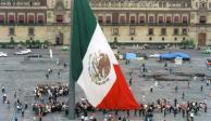 La Bandera de México no debe, por ningún motivo, tocar el piso.
