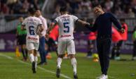 El argentino celebra con Víctor Guzmán un gol en la actual temporada del Clausura 2024.