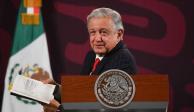 Andrés Manuel López Obrador, presidente de México, ofrece su conferencia de prensa este martes 9 de abril del 2024, desde Palacio Nacional, en CDMX.