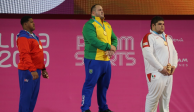 Raúl Manríquez medalla de bronce en levantamiento de pesas en los Juegos Panamericanos de Lima 2019.