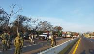 Autoridades federales, estatales y municipales responden a reportes de detonaciones en la Carretera Panamericana.