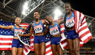 El equipo de relevo 4x400 m de EEUU festeja su medalla de oro en el mundial de atletismo en Londres 2017