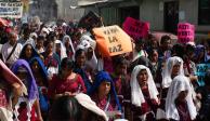 Habitantes de Chiapas realizan marcha por la paz.