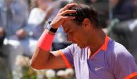 El español Rafael Nadal abandona la cancha tras perder en la tercera ronda del Abierto de Italia ante el polaco Hubert Hurkacz