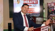 Alejandro Armenta promete ser un gobernador justo durante una rueda de prensa en Puebla.
