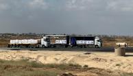 Un convoy humanitario avanza hacia Rafah.