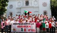 Al grito de “Democracia sí, dictadura no”, simpatizantes marcharon en el centro de la capital de Guerrero.